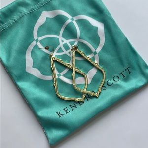 Kendra Scott Sophie Earrings in gold